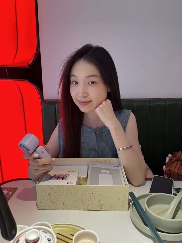 晓彤